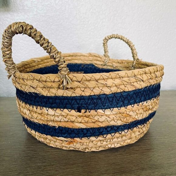 Woven Coastal Farmhouse Basket Organizer - Picture 1 of 4